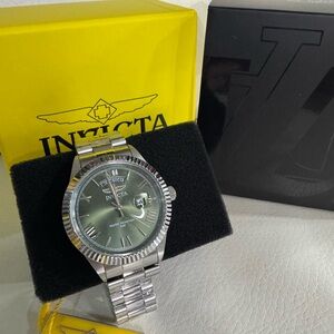 Invicta 43936 Green and Silver Face, Silver Bracelet Men's Watch